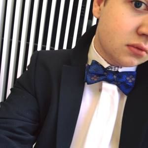 Meet your Posher, Alex